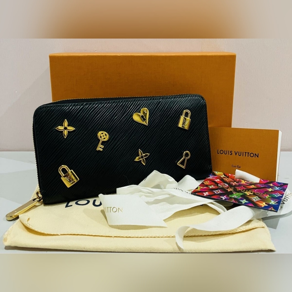 Louis Vuitton Zippy Wallet Limited Love Lock Epi Leather Noir Black